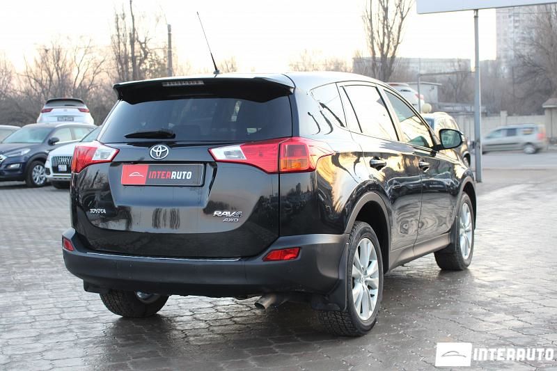 Toyota Rav 4 foto 4