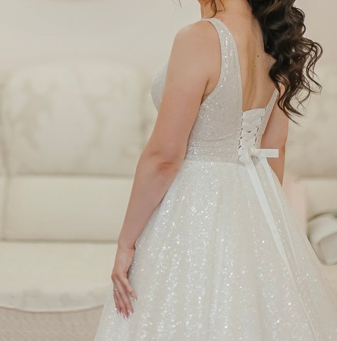 Vand rochie de mireasa  foto 1