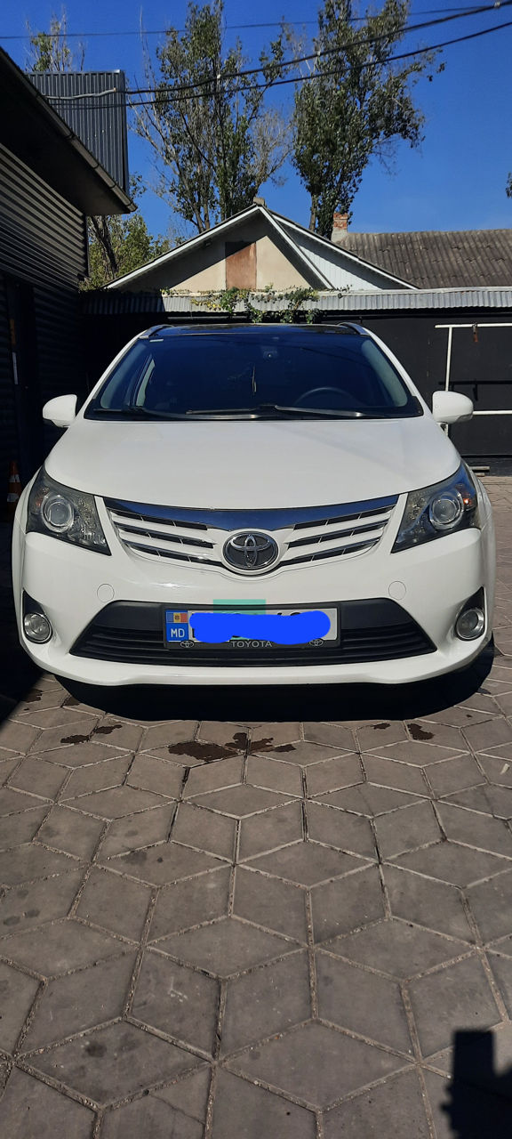 Toyota Avensis foto 0