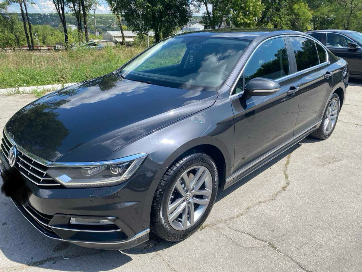 Volkswagen Passat foto 0