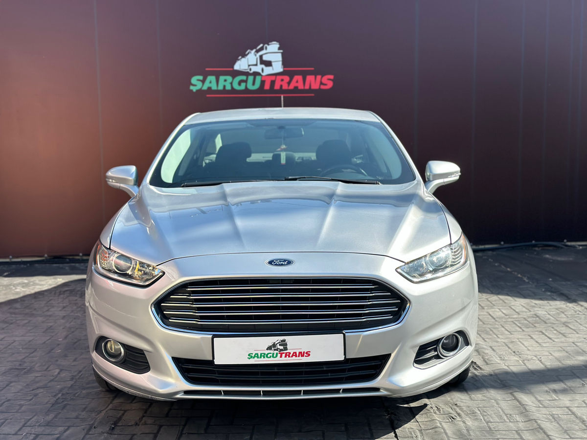 Ford Fusion foto 1