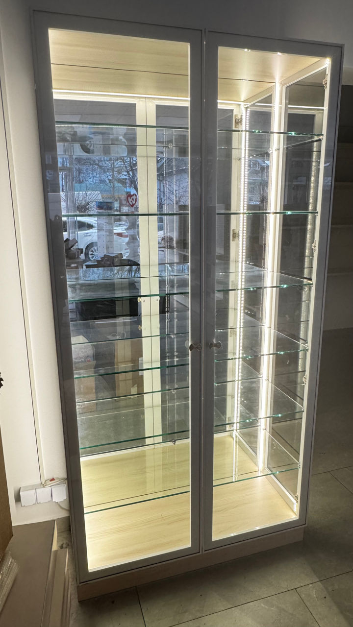 Mobilier nou cu lumina LED și oglindă фото 6