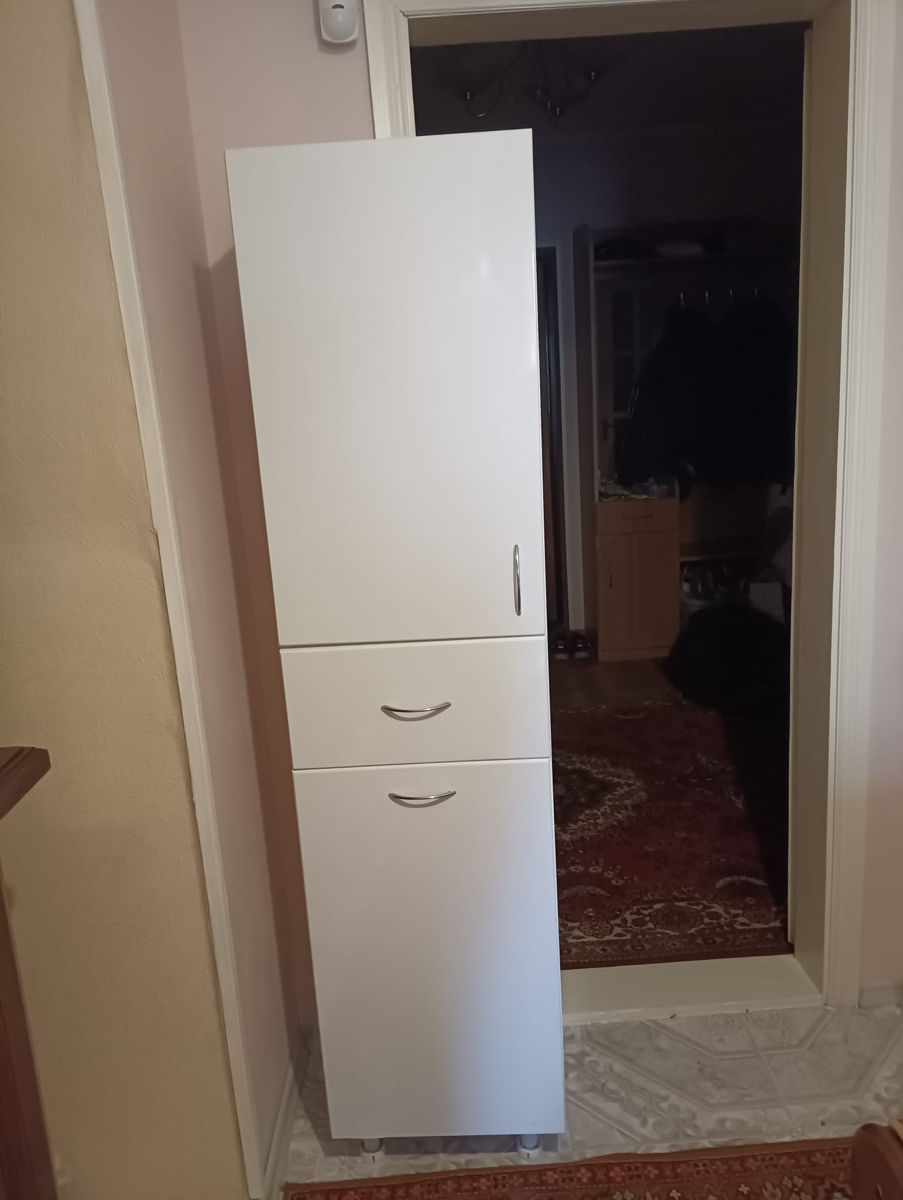 Шкаф в ванную комнату