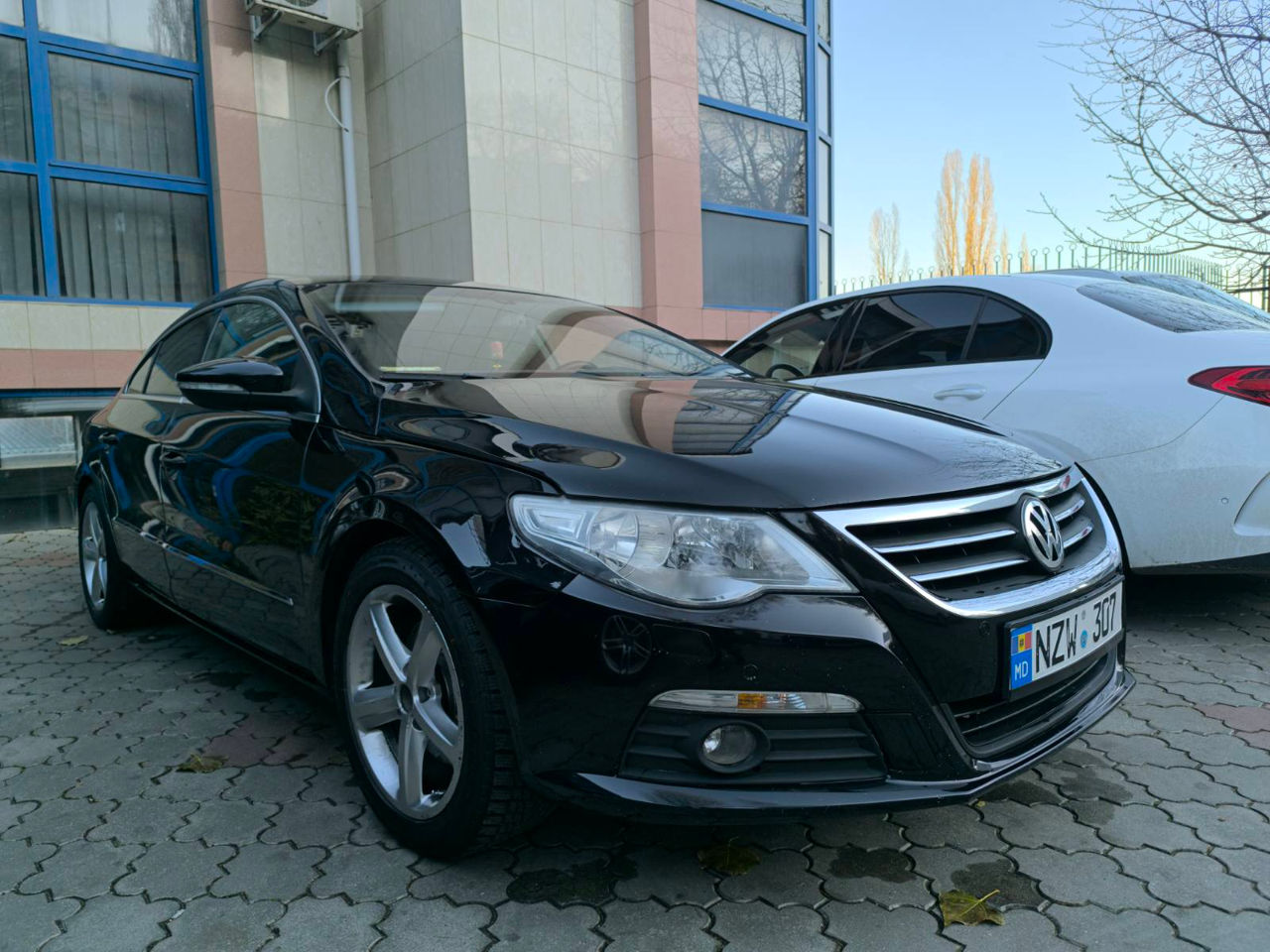 Volkswagen Passat CC foto 1