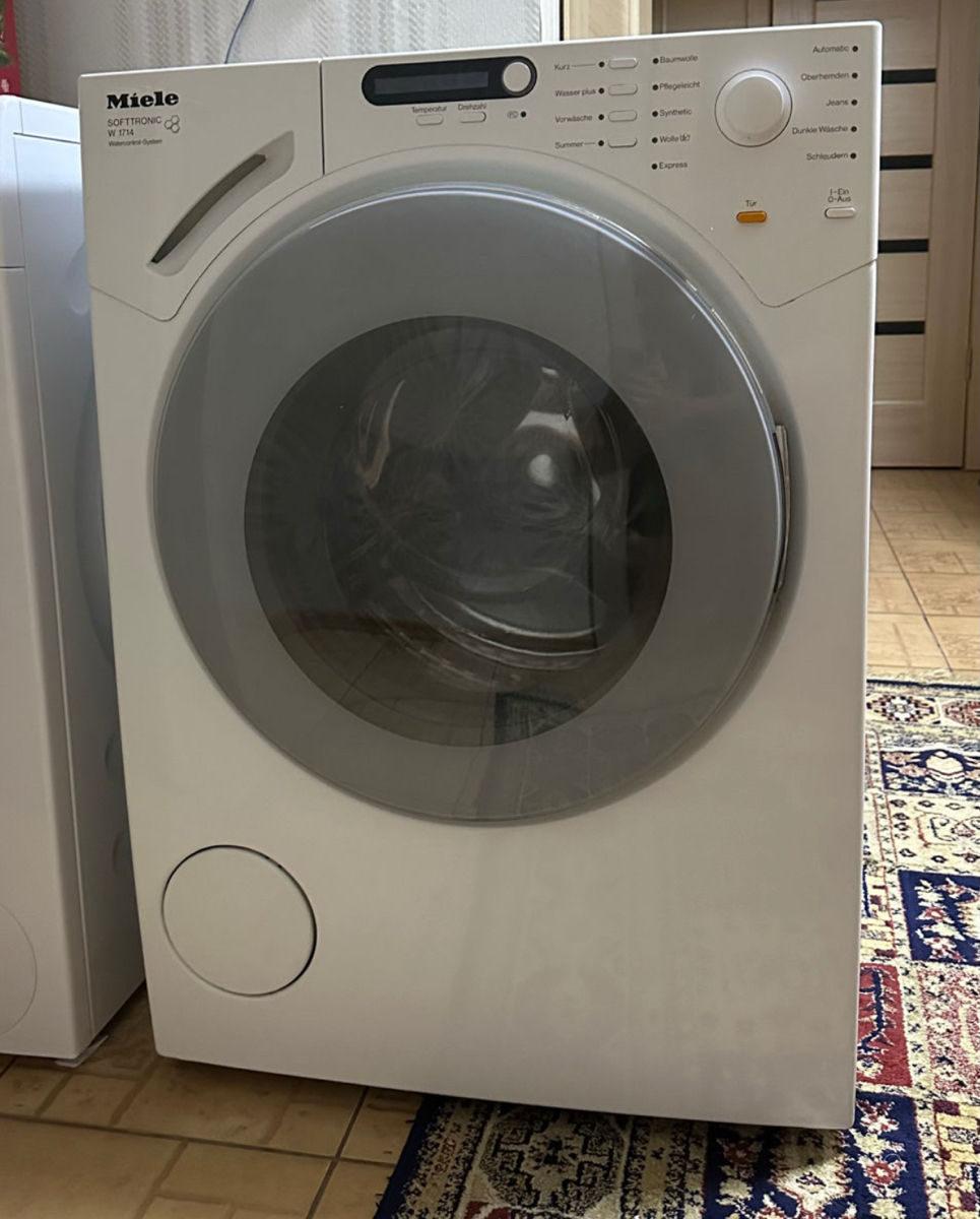 Mașină de spălat Miele foto 0