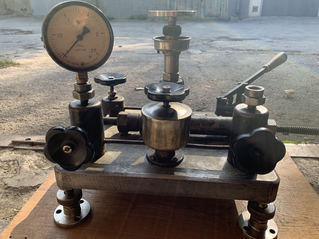 Манометры, Вакуумметры.Термометры сопрот. МП-60 грузопоршневой манометр ...
