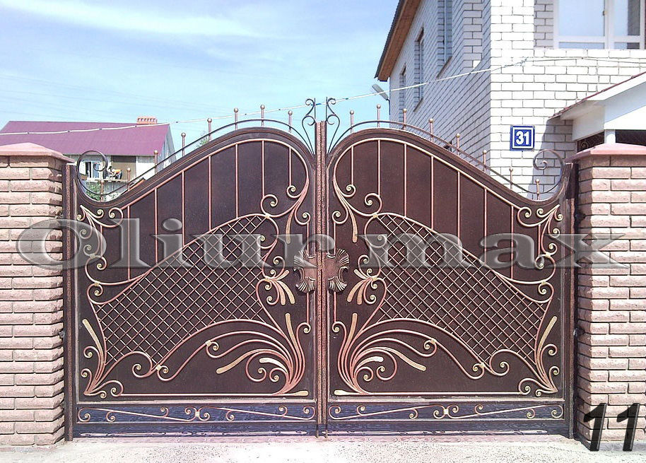 Козырьки, ворота, заборы, решётки, металлические двери  и другие изделия из металла foto 9