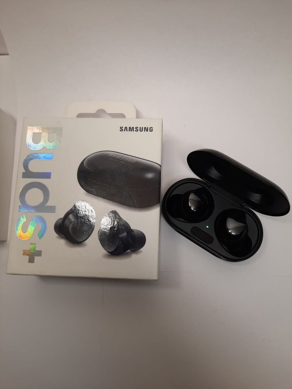 Samsung Galaxy Buds + (SM-R175)