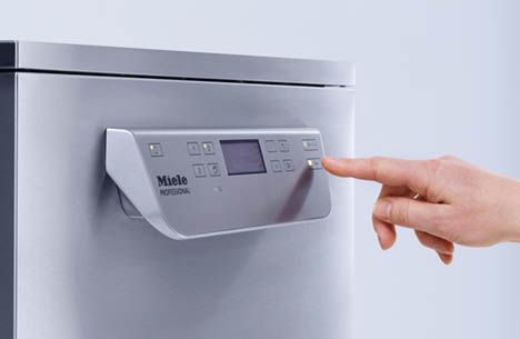 Профессиональная посудомоечная машина Miele фото 2