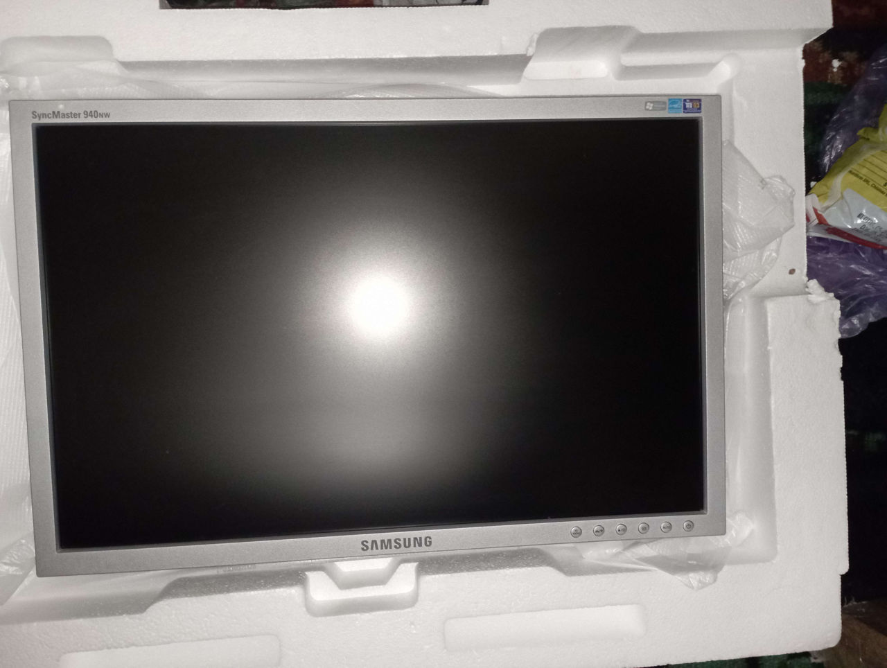 Samsung SyncMaster 940NW фото 1