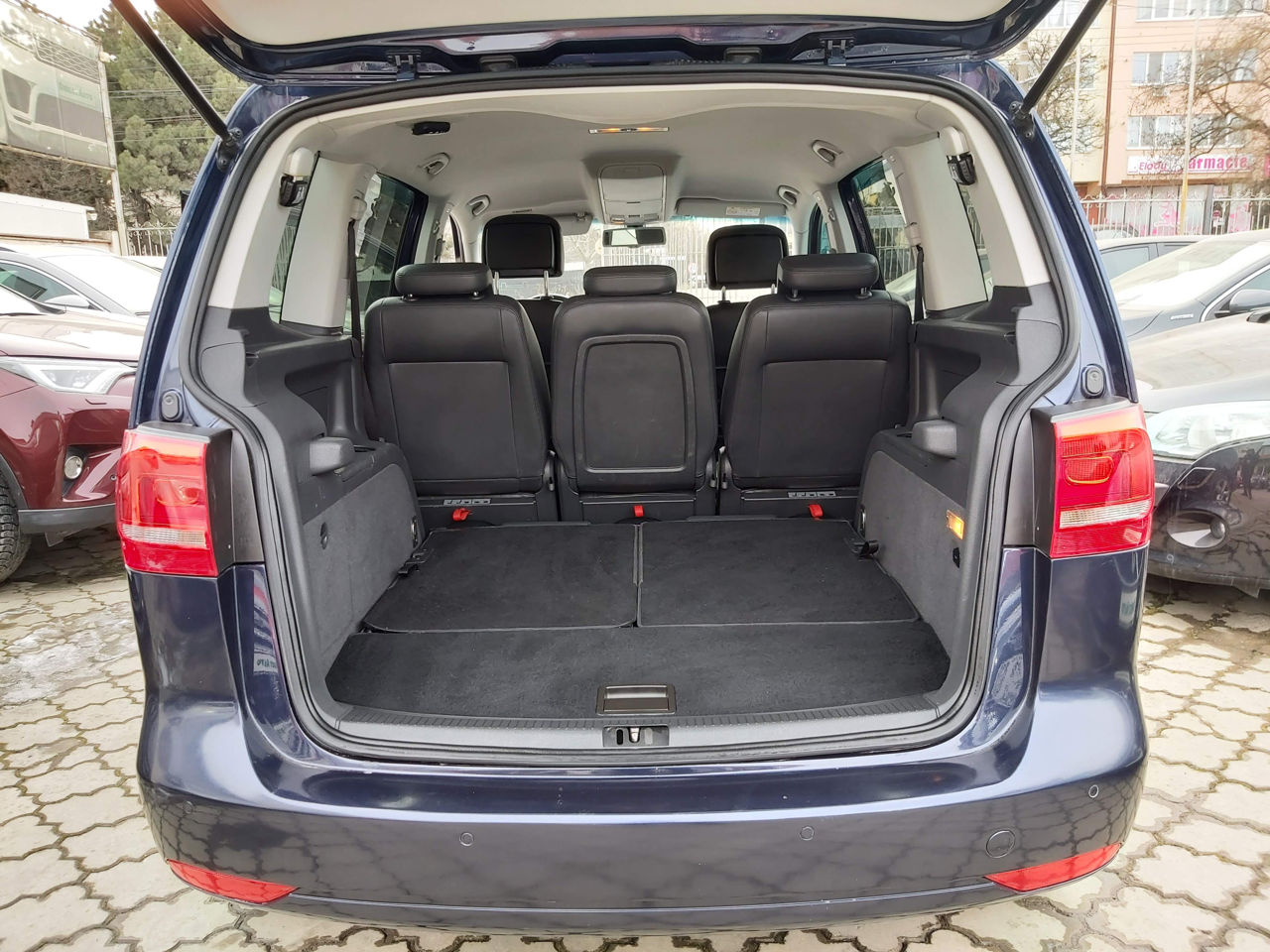 Volkswagen Touran foto 15