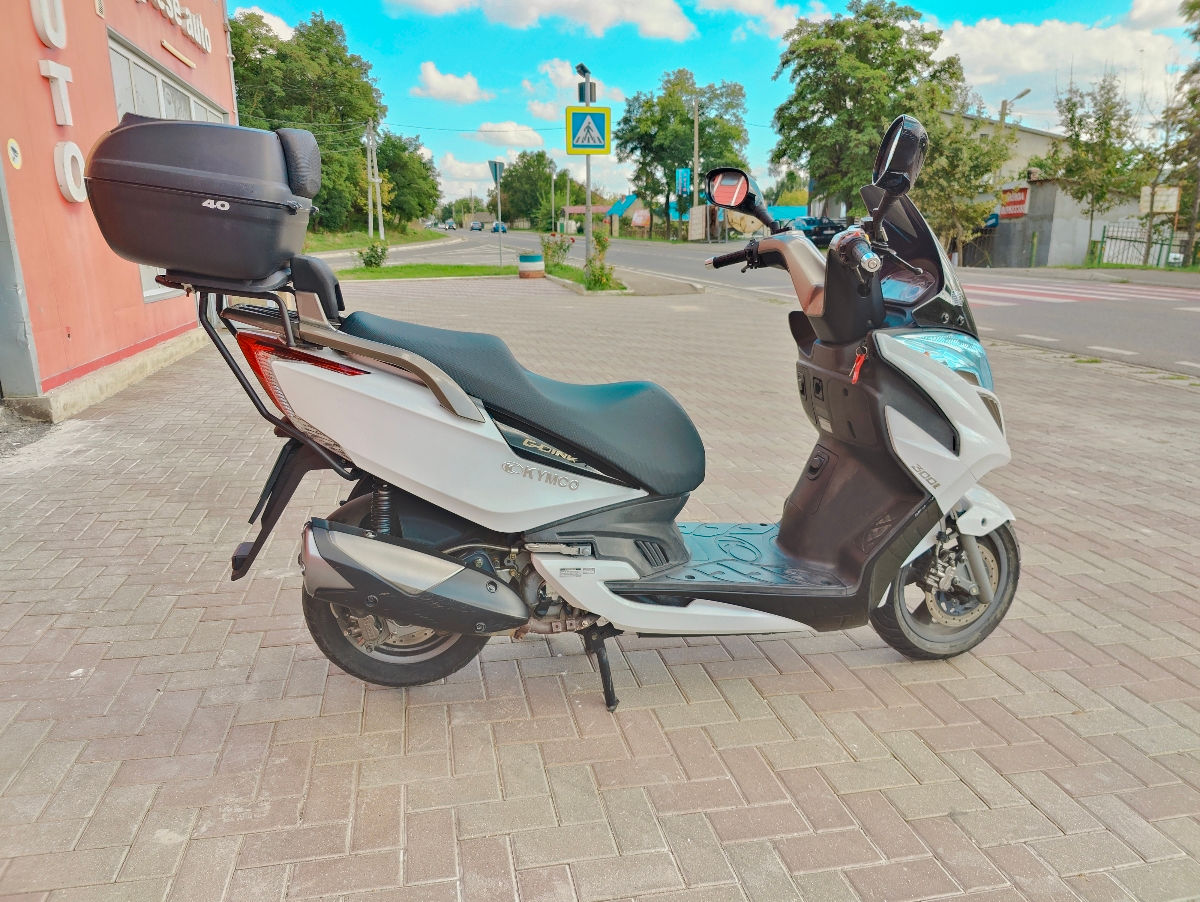 Kymco New Grand Dink 300i foto 2