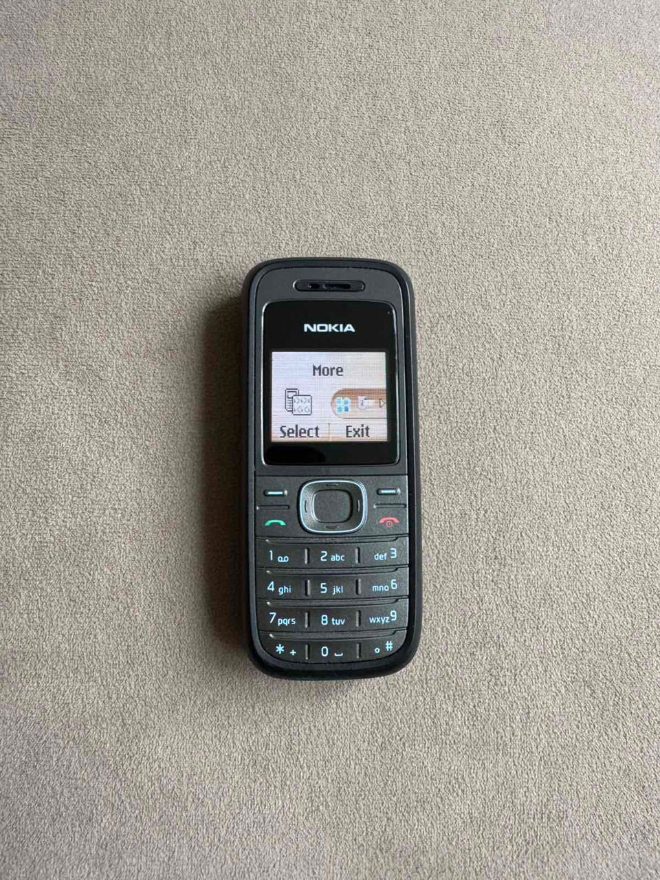 Nokia 1208 foto 0