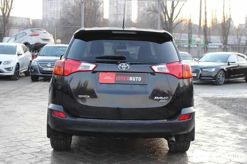 Toyota Rav 4 foto 6