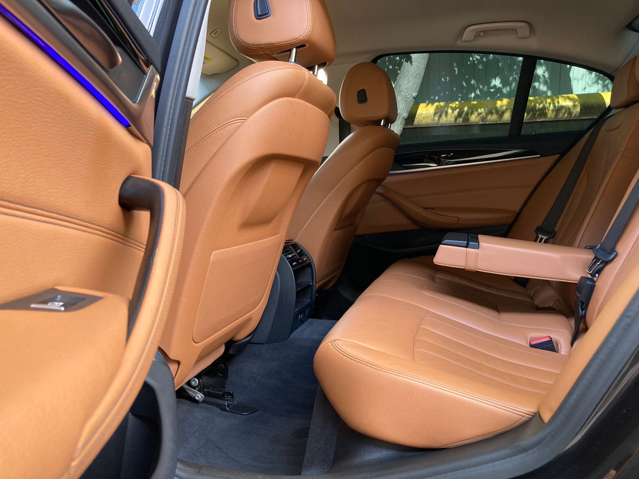 BMW 5 Series foto 9