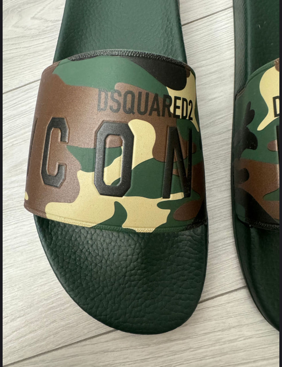 Vind Slapi Dsquared2 Noi , Originali , Marimea 44 foto 3