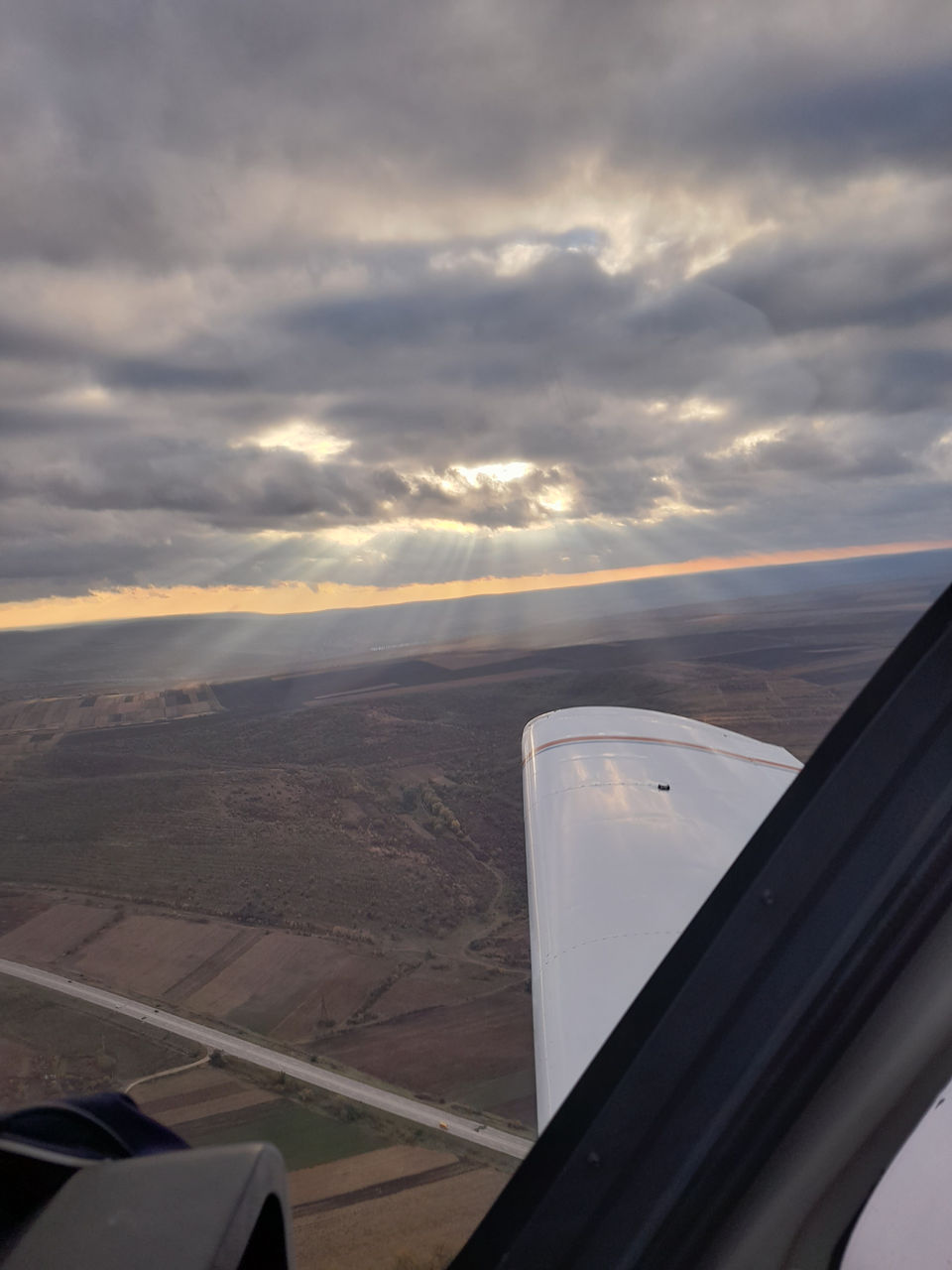 полет на самолете.подарочный сертификат на полет на самолете.лучший ...