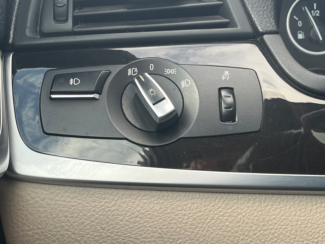 BMW 5 Series foto 11