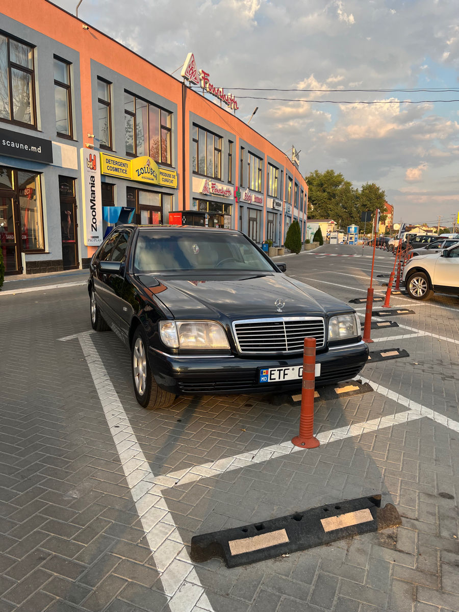 Mercedes S-Class foto 1