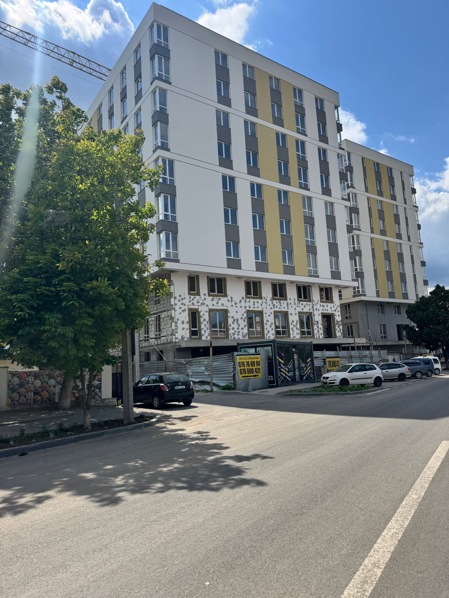 Apartament cu 2 camere,  Centru,  Strășeni,  Strășeni foto 0