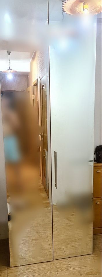 Шкаф для прихожей с зеркальными дверями, высота 2,40 м Ширина 85 см ...