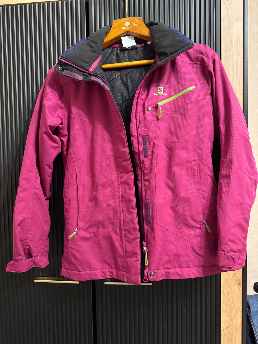Продам женскую горнолыжную куртку Solomon  foto 0