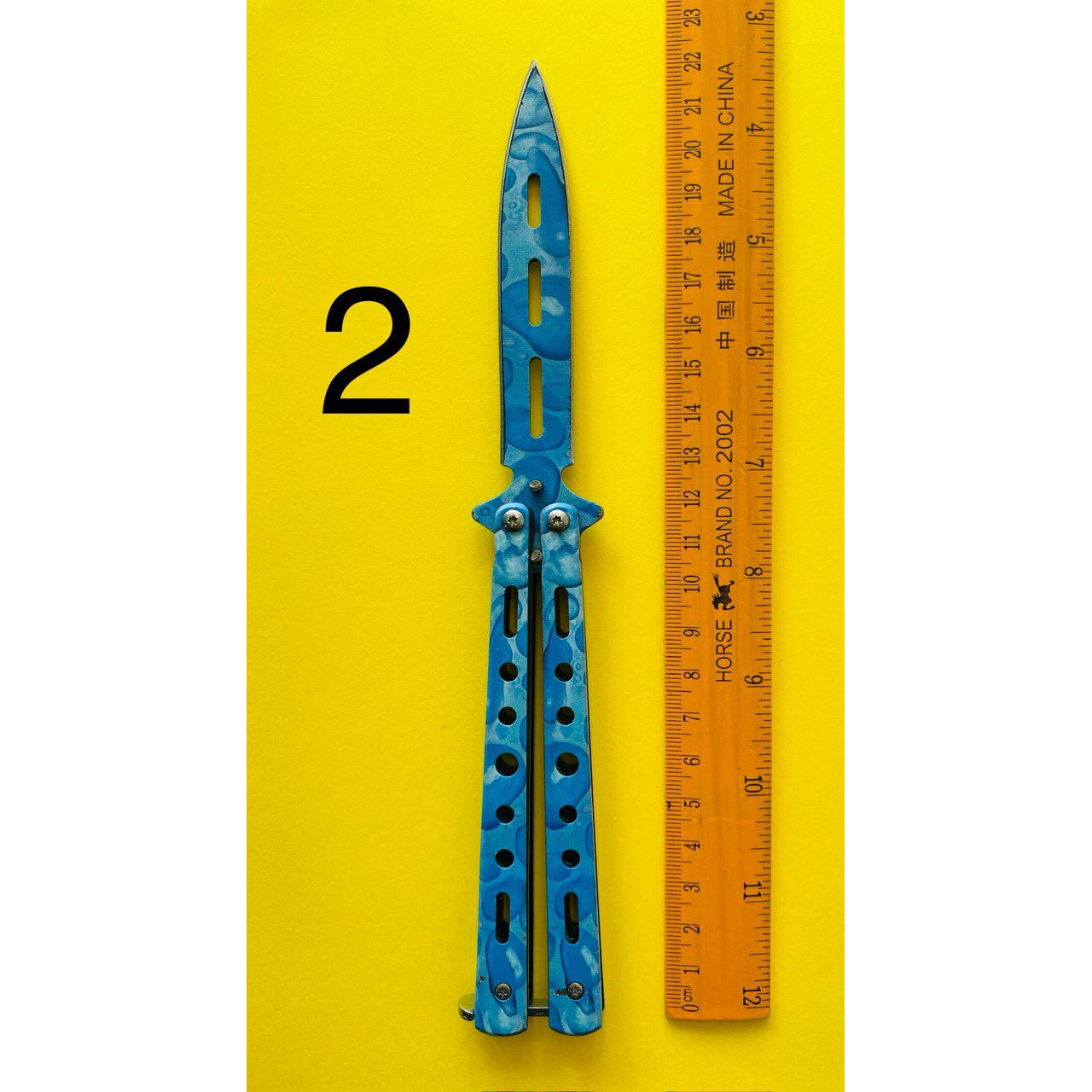 Cuțit fluture (balisong) Cuțit fluture (balisong) - din oțel, lungime 217 mm. Puteți cumpăra un cuți foto 1