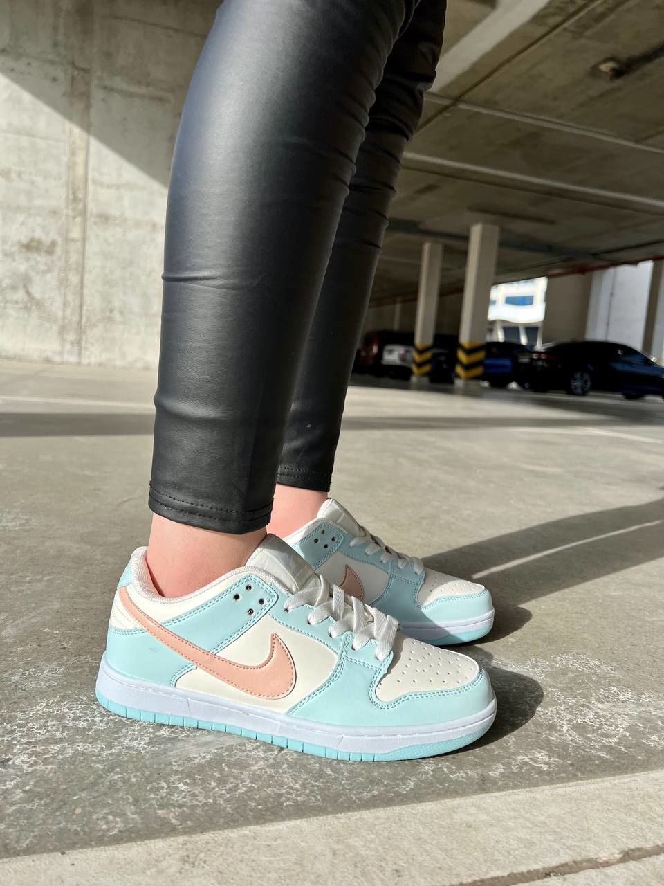 Nike SB Dunk Turquoise/Beige Women's