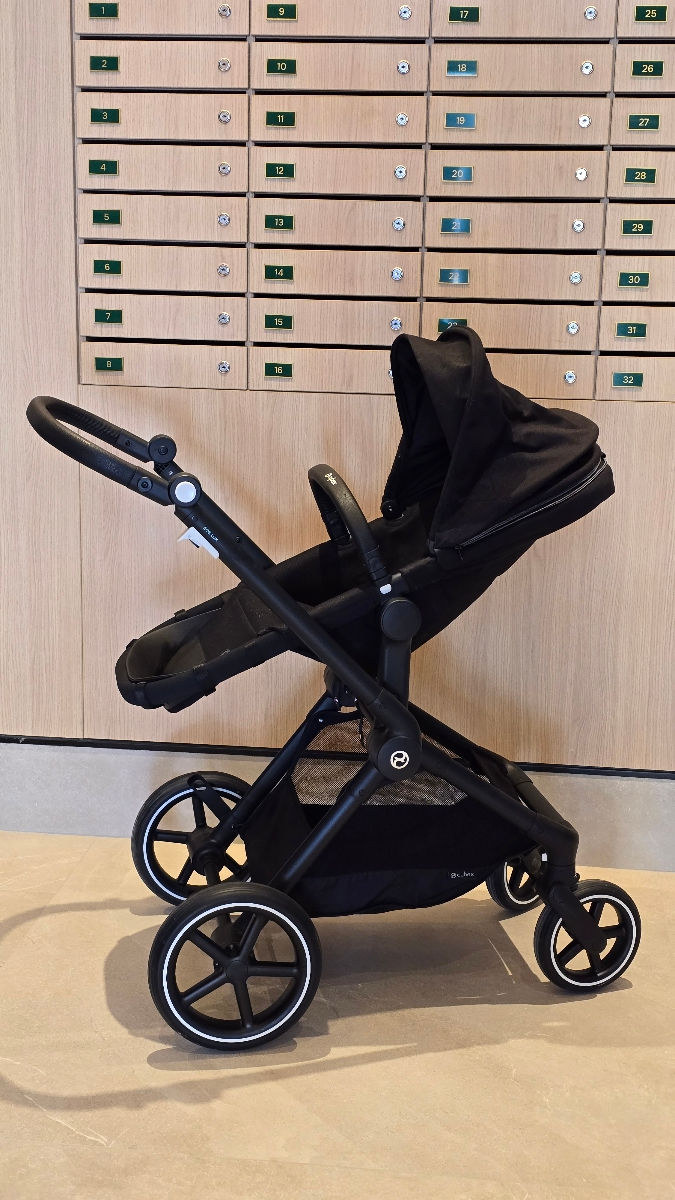 Carucior 2 in 1 Cybex Gold EOS LUX Moon Black foto 8