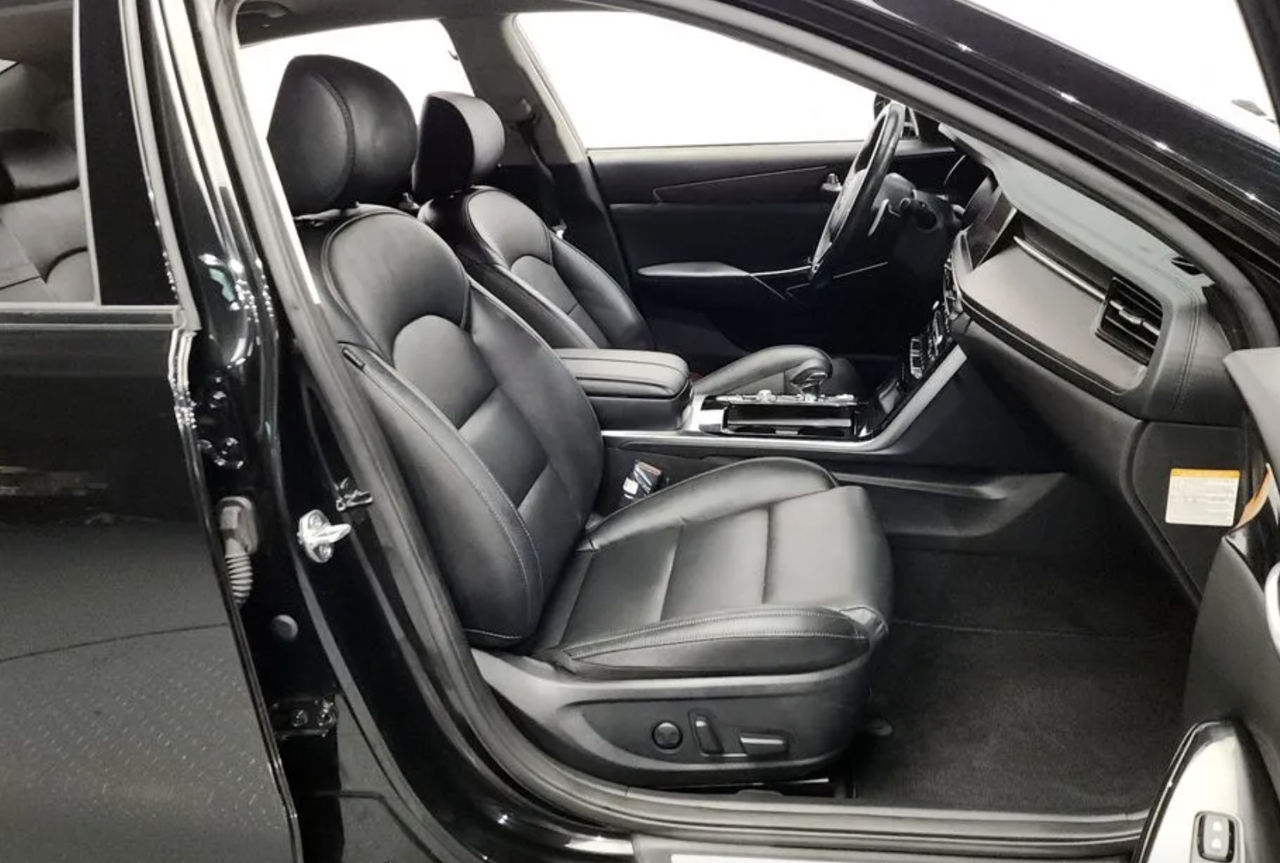 KIA K7 foto 15