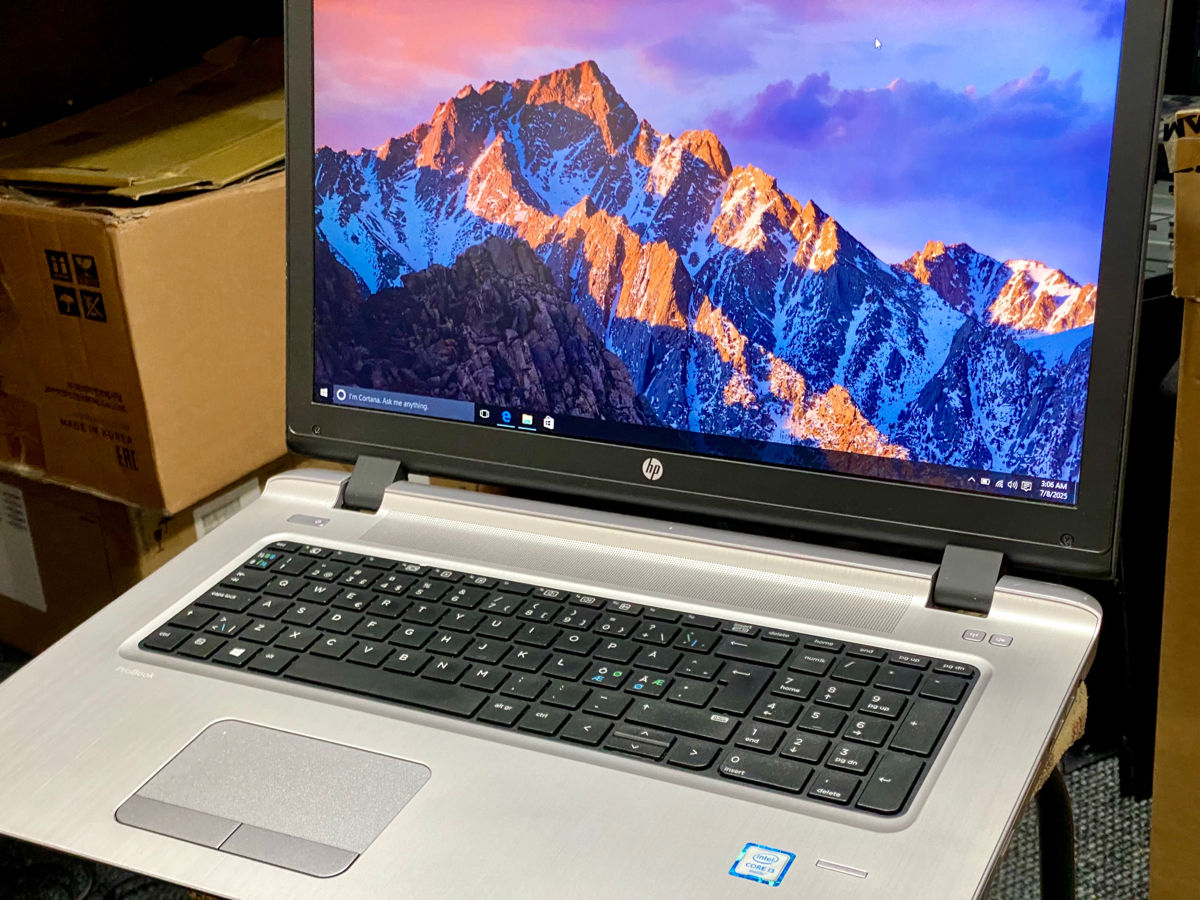 Мощный Ноутбук HP ProBook 17,3 inch / 8GB RAM / 256 GB SSD / video 4GB UHD фото 0