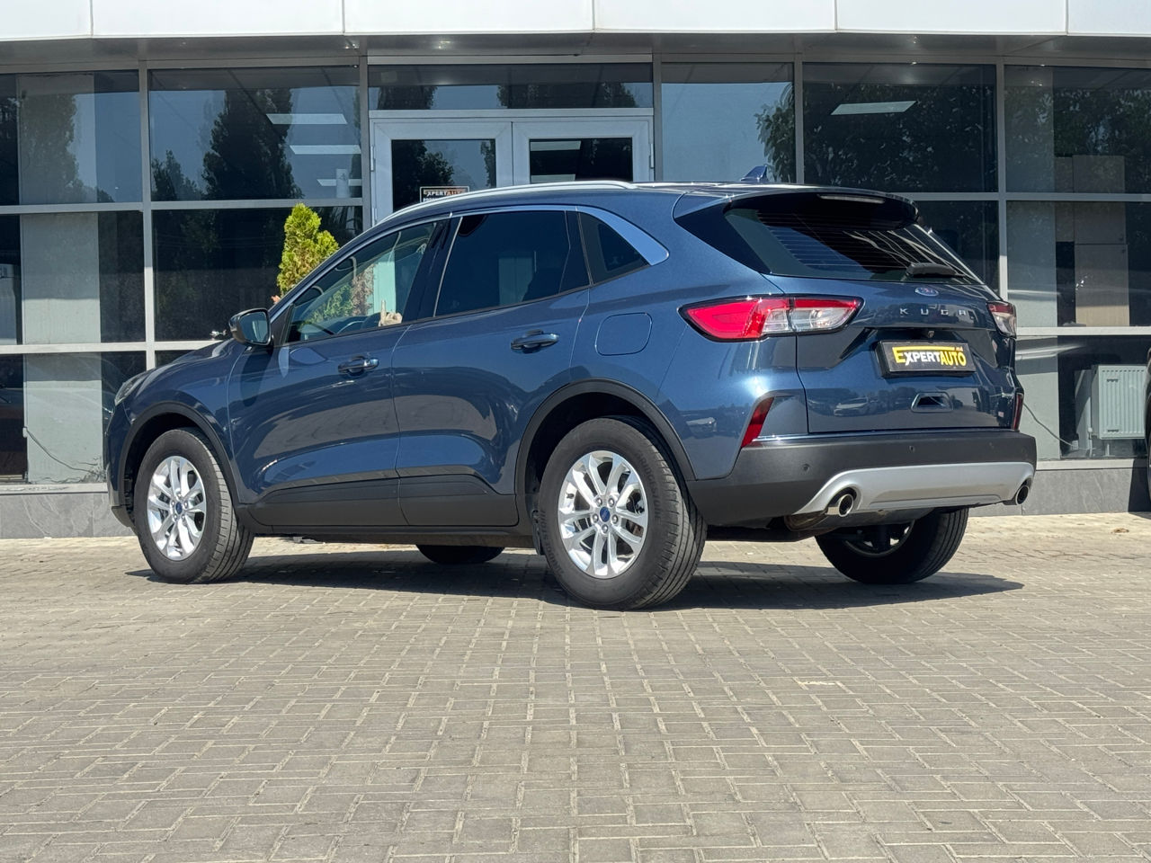 Ford Kuga — fotografia 4