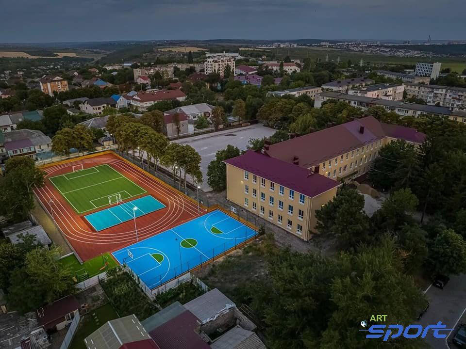 Proiectarea si constructia terenurilor de sport foto 0