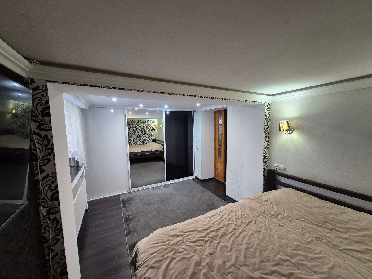 Casa mobilata in stare buna