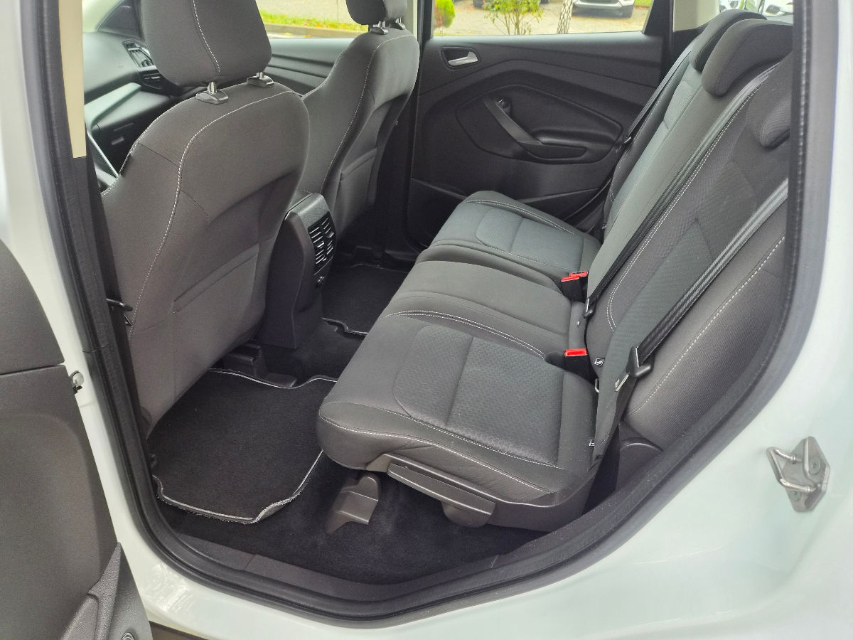 Ford Kuga 2018 photo 17