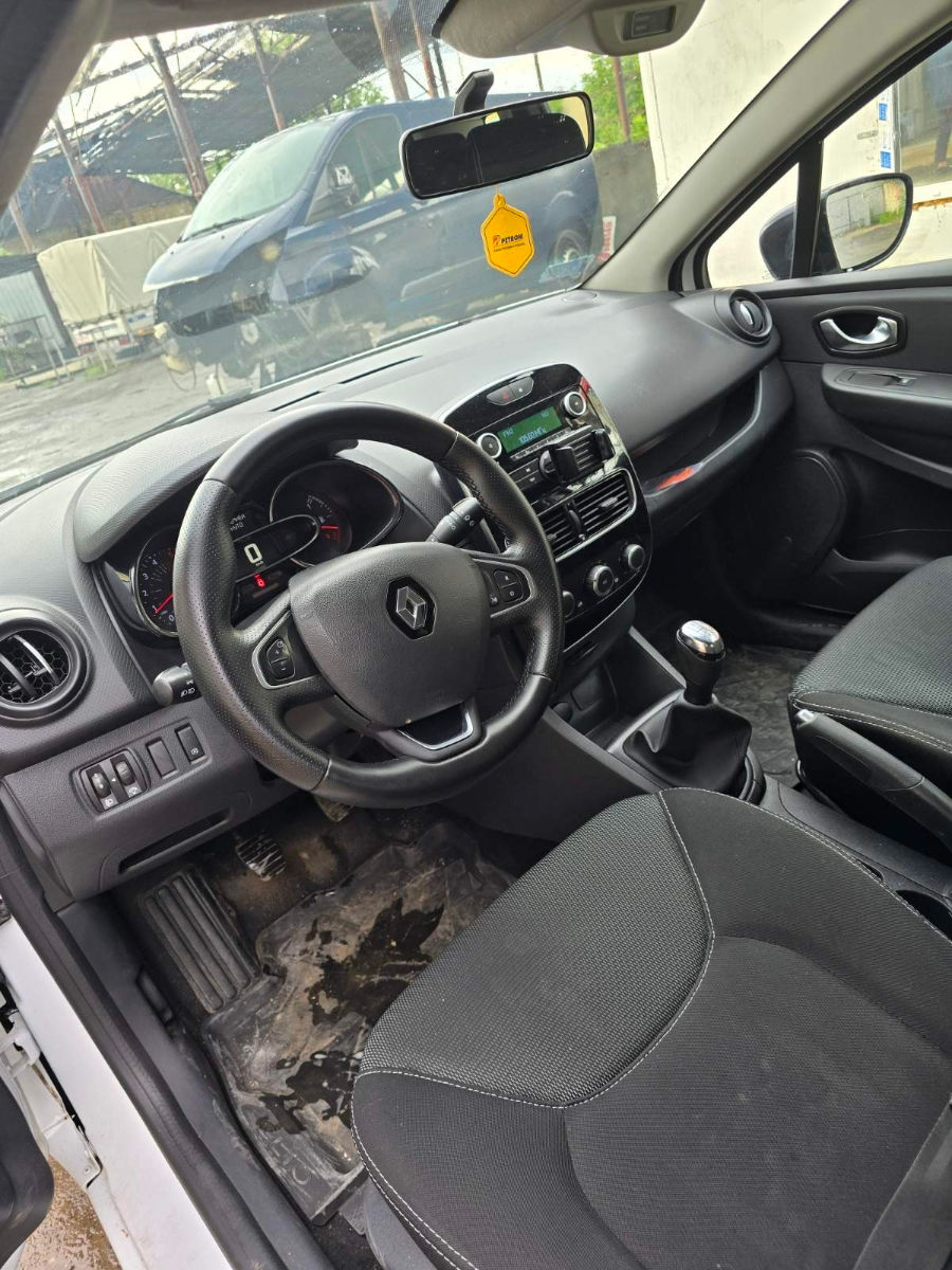 Renault Clio foto 2