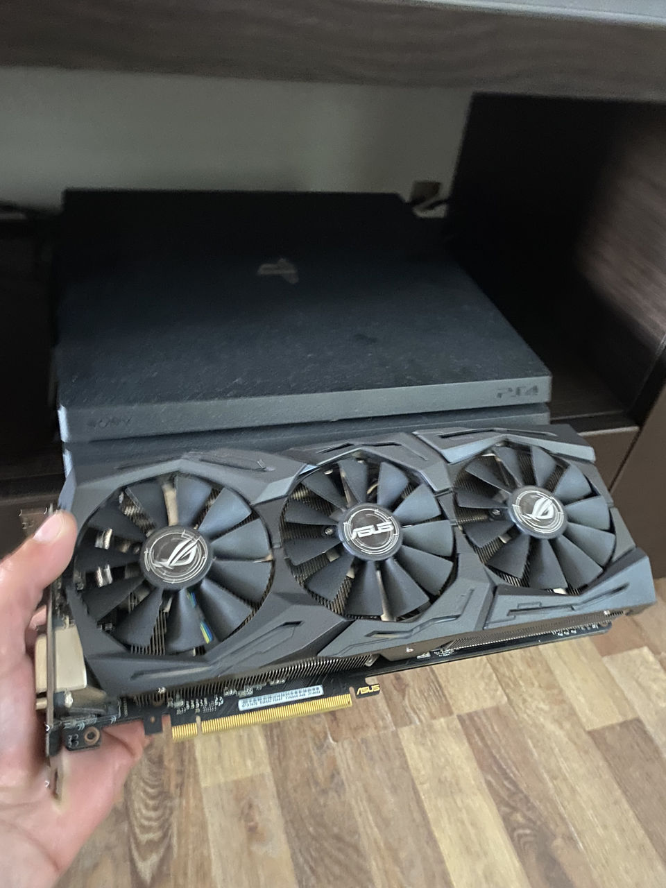 1070 strix gaming. GTX 1070 ASUS ROG Strix. GTX 1070 Strix 8gb. ASUS GTX 1070 Turbo вентилятор. ASUS ROG Strix 1070 чистка.