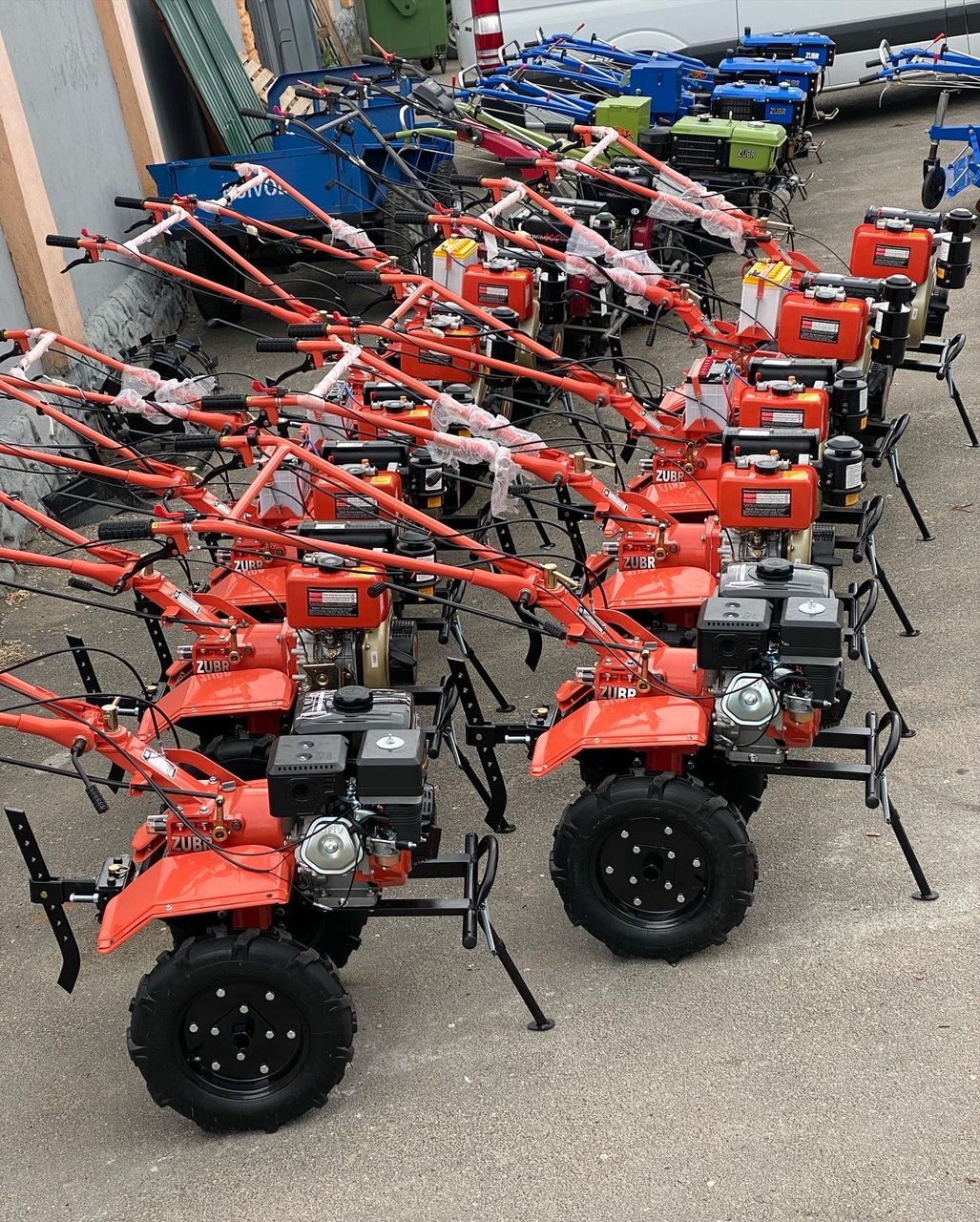 Motoblocuri zubr motorina/benzina foto 9