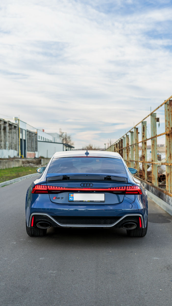 Audi RS7 foto 1