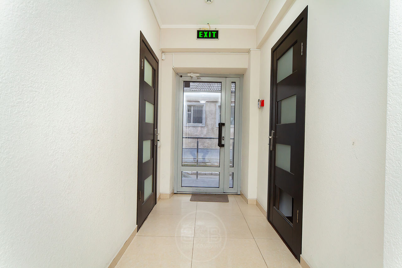 Centru oficiu parter/ spatiu comercial 150 m2 euroreparat, incălzire autonomă str. romană foto 16