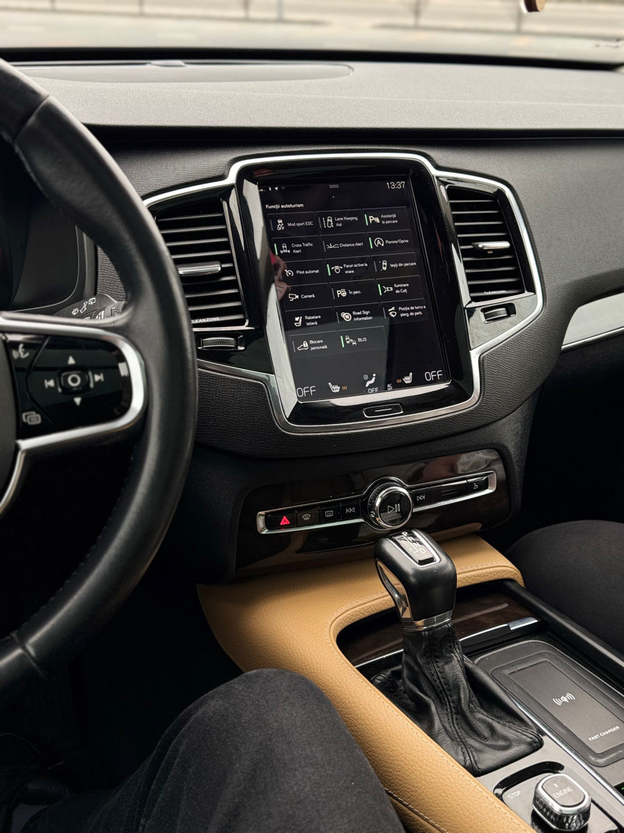 Volvo XC90 foto 7
