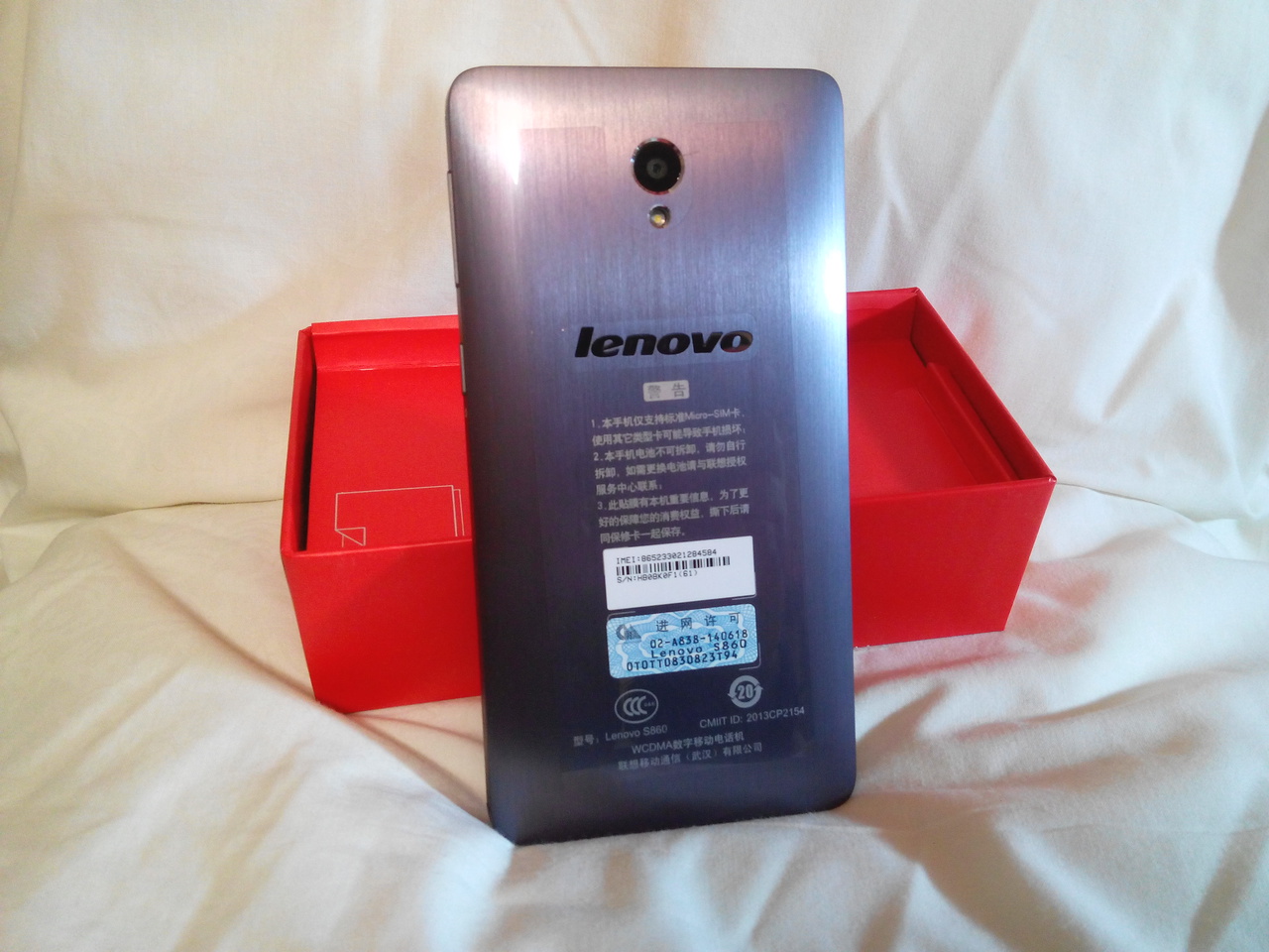 Lenovo S860 Nou original metalic Kit-Kat - 3290Lei