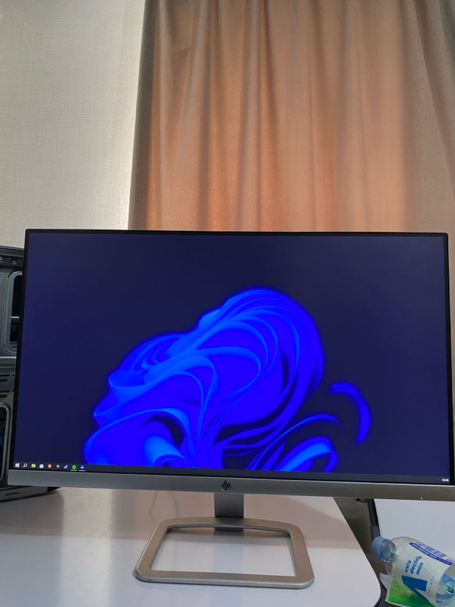 Monitor HP 24 ES foto 0