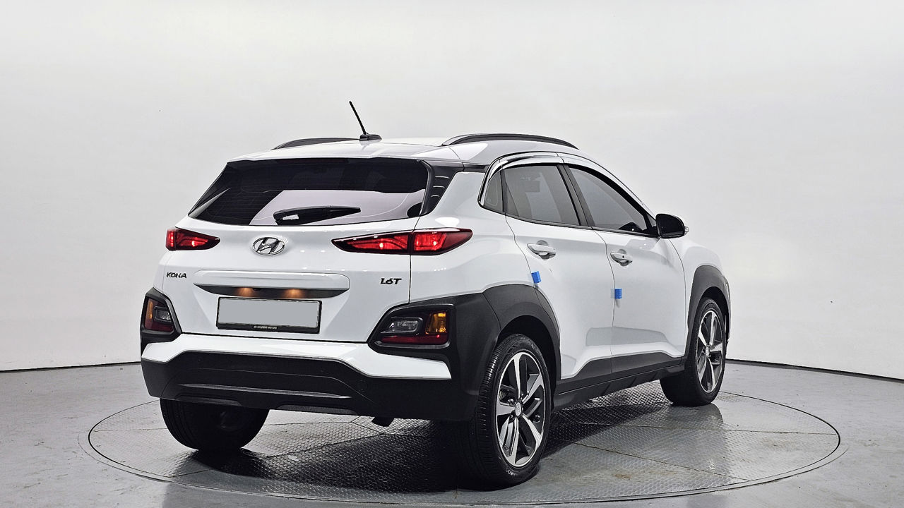 Hyundai Kona foto 1