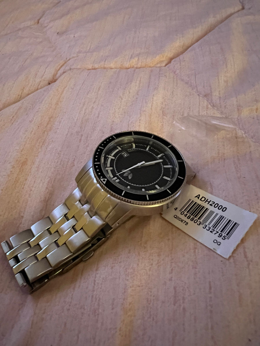 Продам оригинальные часы