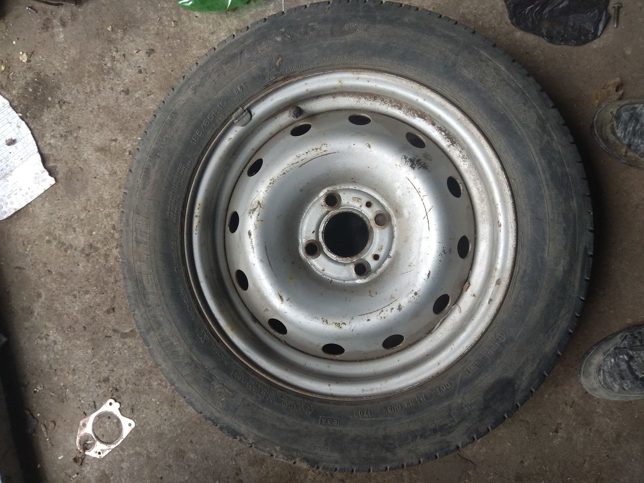 R15 4x100 185/65