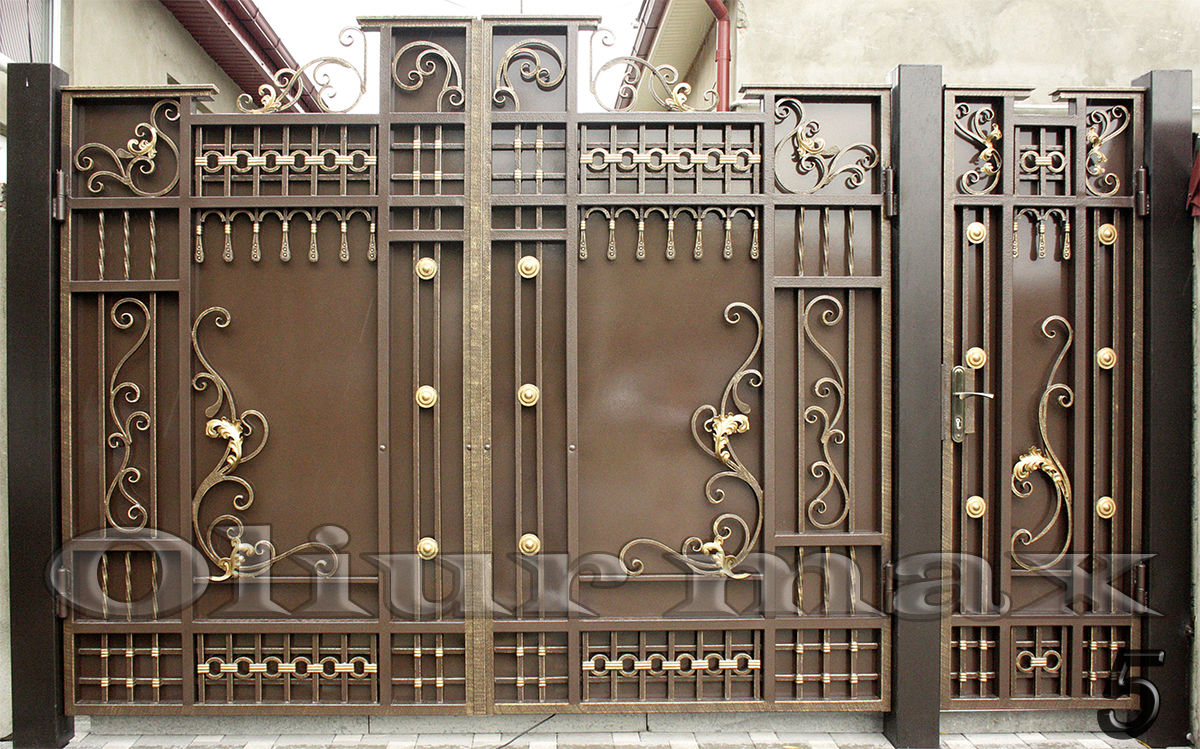 Козырьки, ворота, заборы, решётки, металлические двери  и другие изделия из металла foto 3