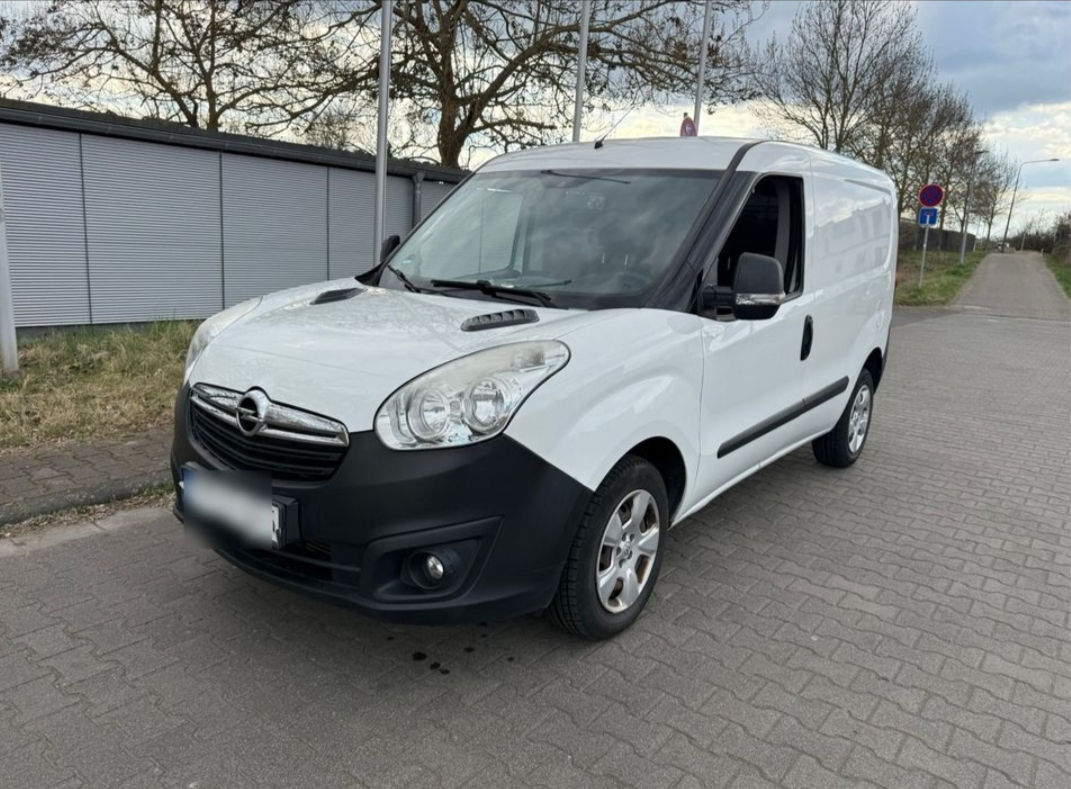 Opel Combo фото 0