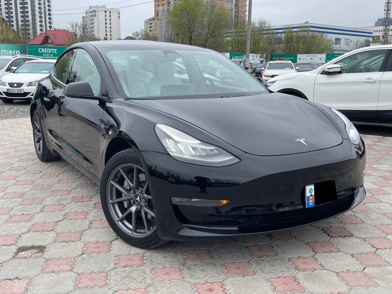 Tesla Model 3 foto 2