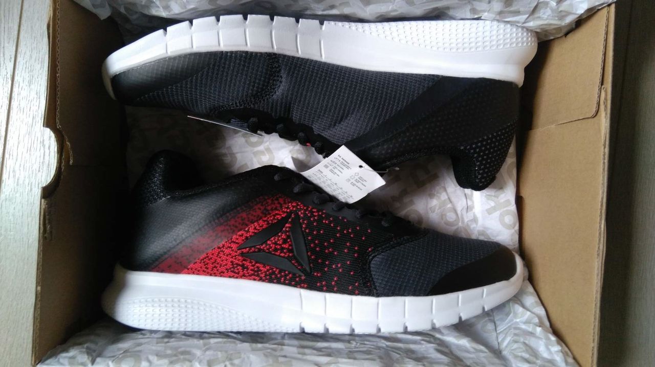 instalite run reebok